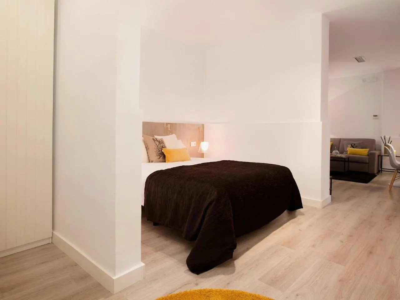 Seneca Ny Apartman Barcelona 0*,