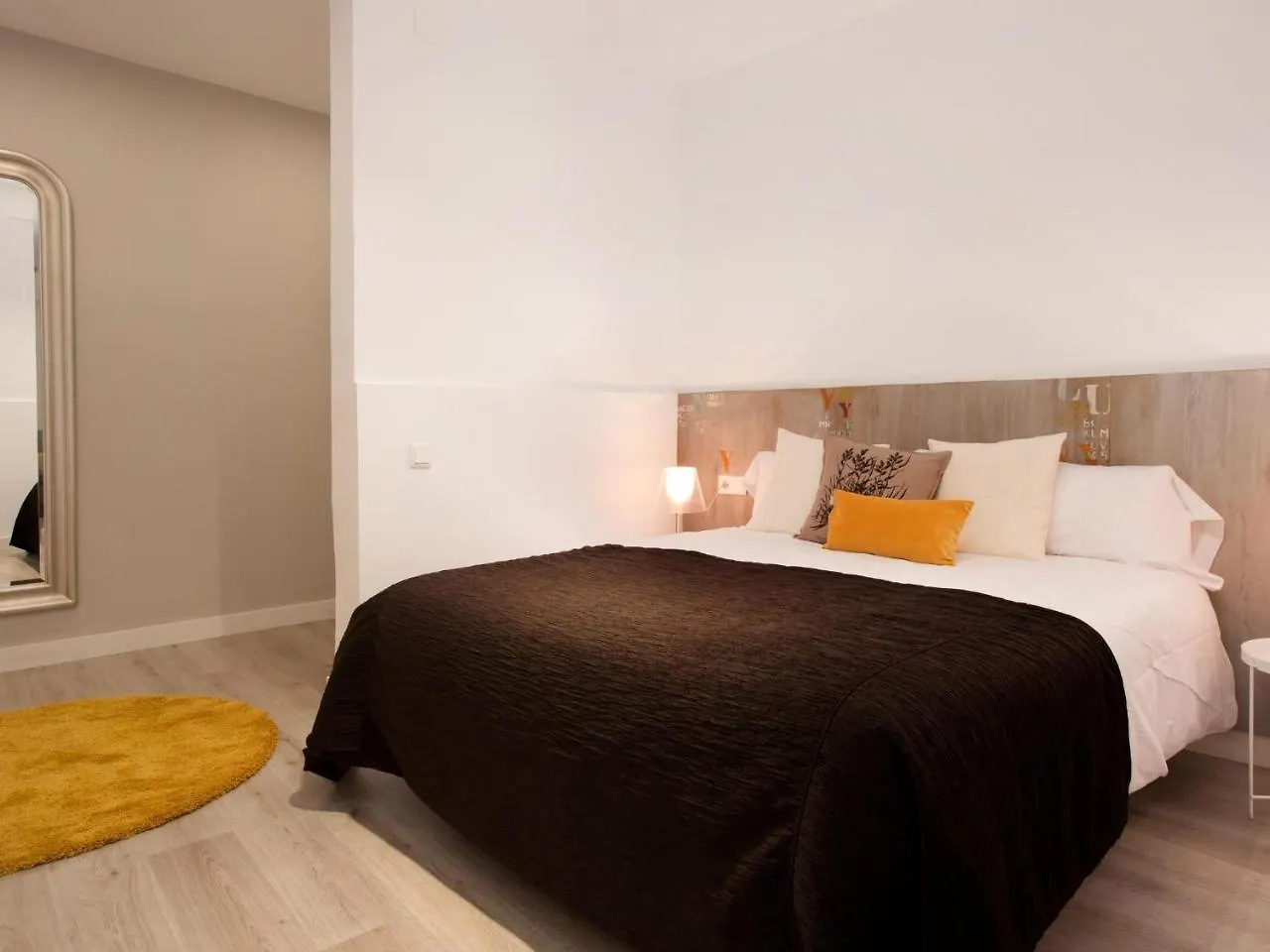 Seneca Ny Apartman Barcelona Spanyolország